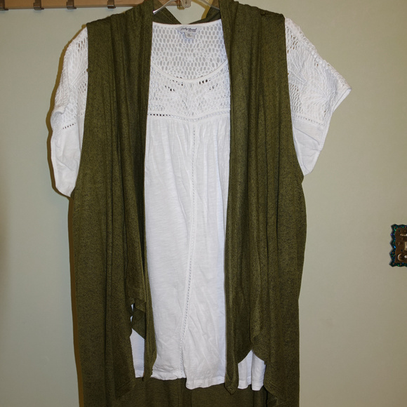 Olivia Sky Multiwear Drape/Vest - Picture 3 of 8